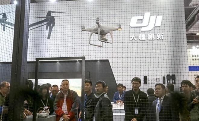 顶全球领着大疆硬刚美国身价直逼500亿！j9九游真人游戏第一平台汪滔：八年持续登(图16)