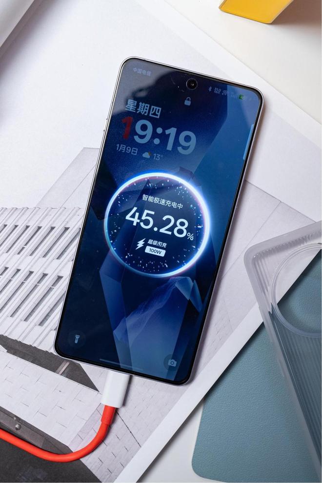 0 Pro：国补当下性价比直屏手机该怎么选j9国际站一加Ace 5 Pro与红米K8(图7)
