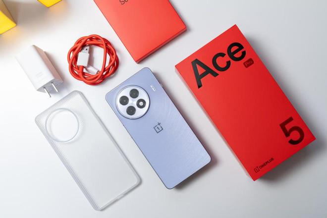 0 Pro：国补当下性价比直屏手机该怎么选j9国际站一加Ace 5 Pro与红米K8(图19)